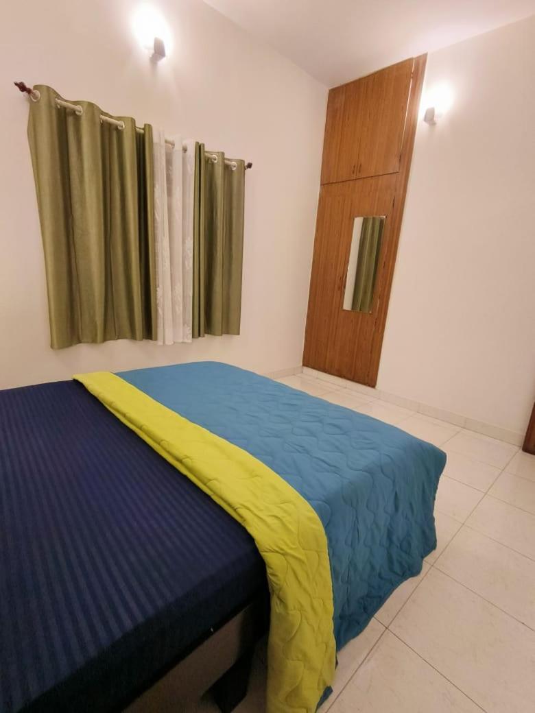 Homestayz Crown Bangalore Exteriör bild