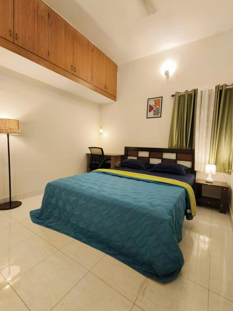 Homestayz Crown Bangalore Exteriör bild