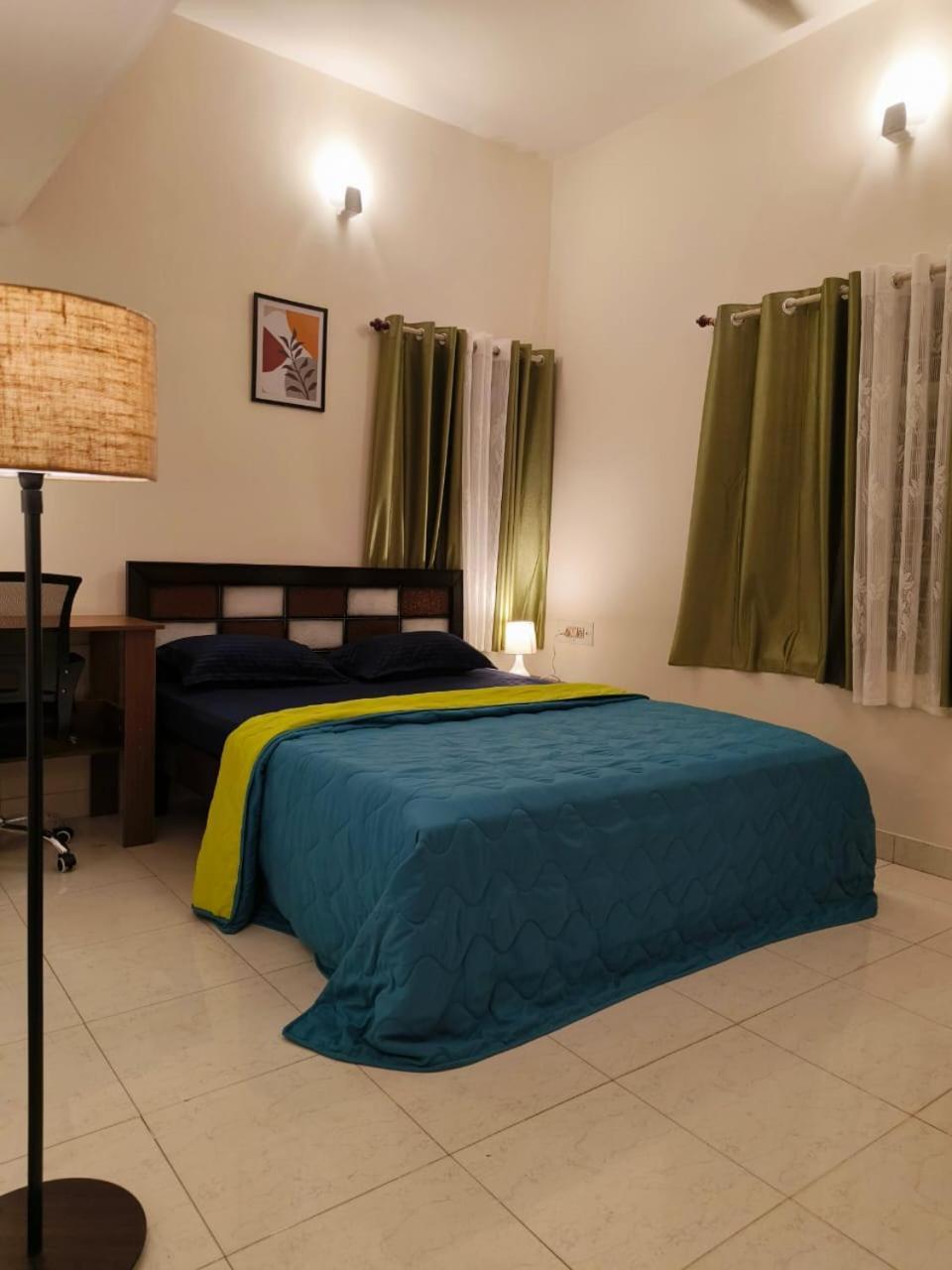 Homestayz Crown Bangalore Exteriör bild