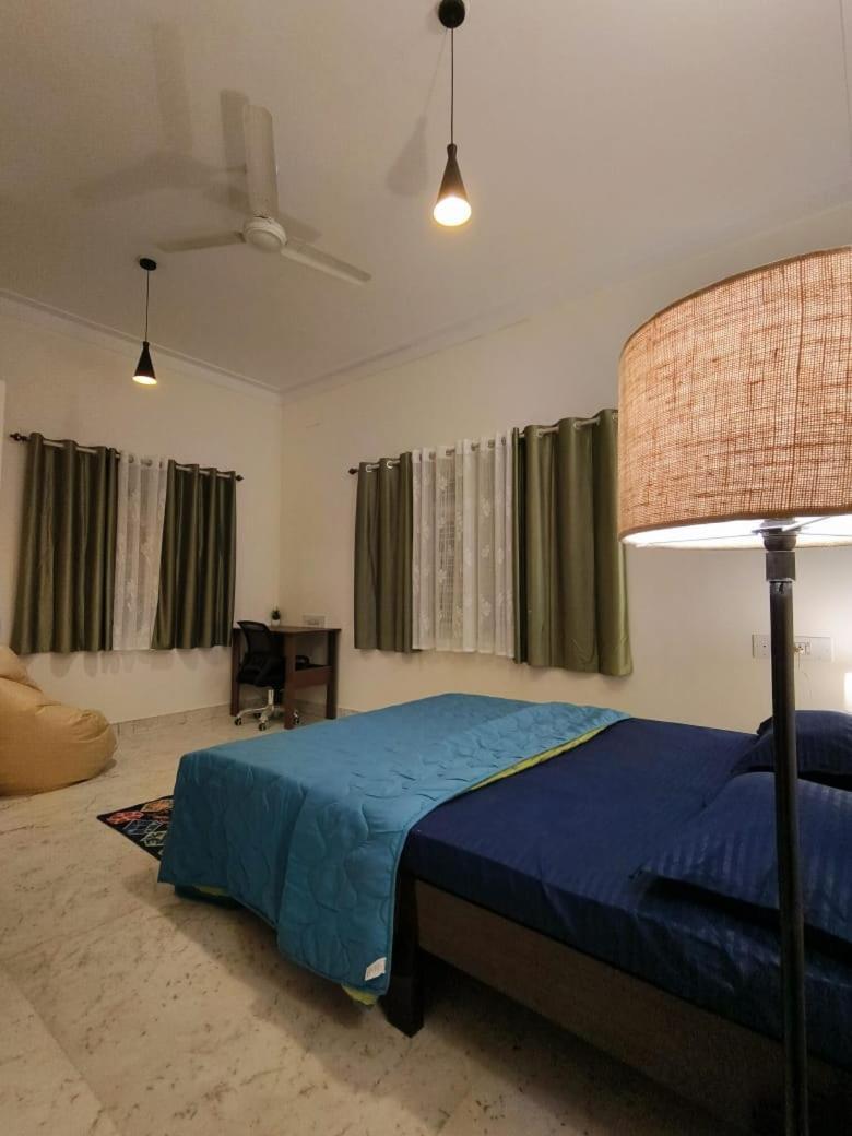 Homestayz Crown Bangalore Exteriör bild