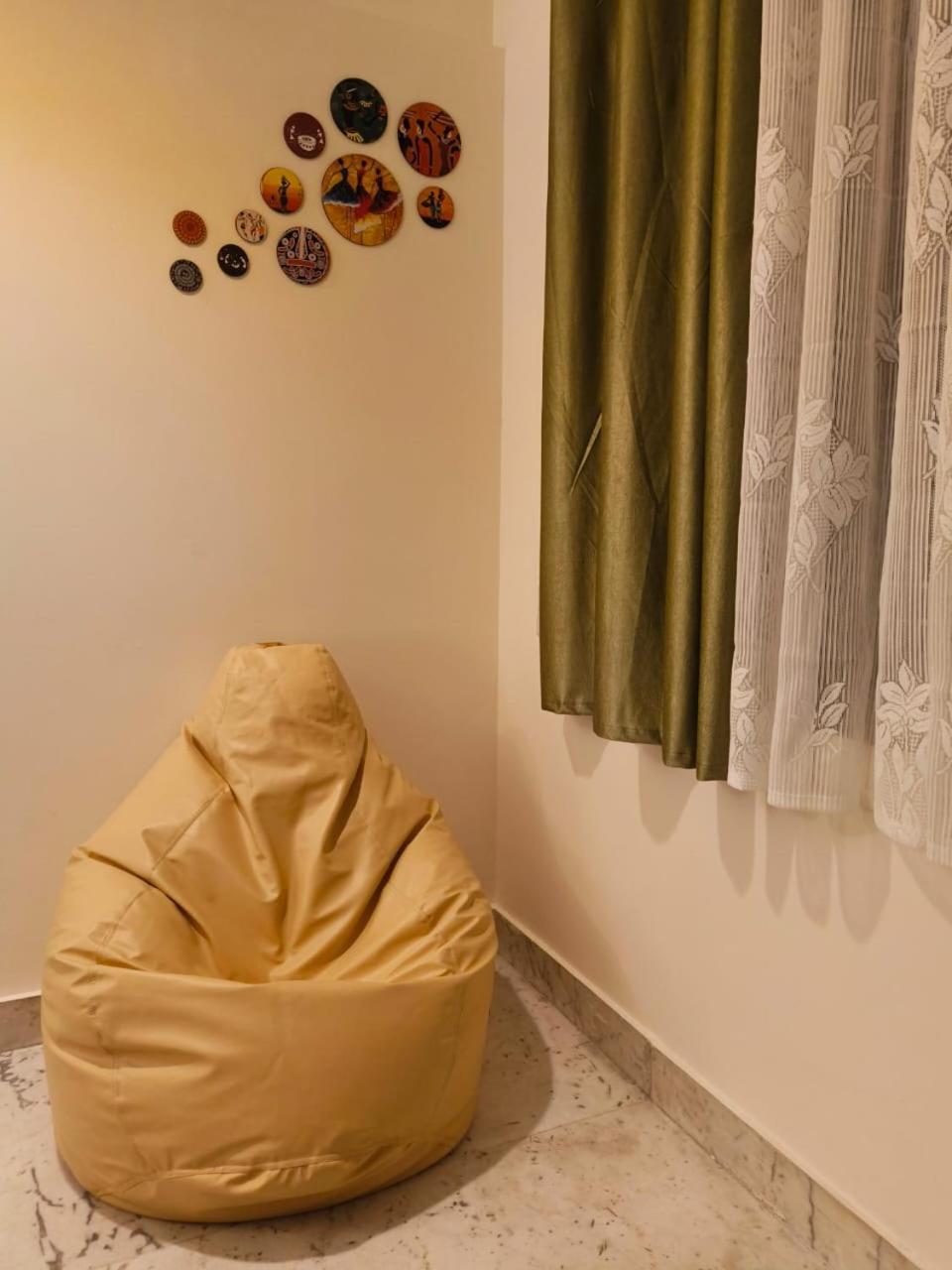 Homestayz Crown Bangalore Exteriör bild